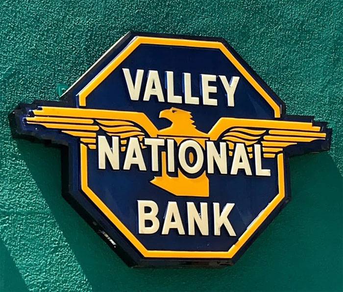 Valley National Bank Layoffs 2024 - Kenna Tamiko